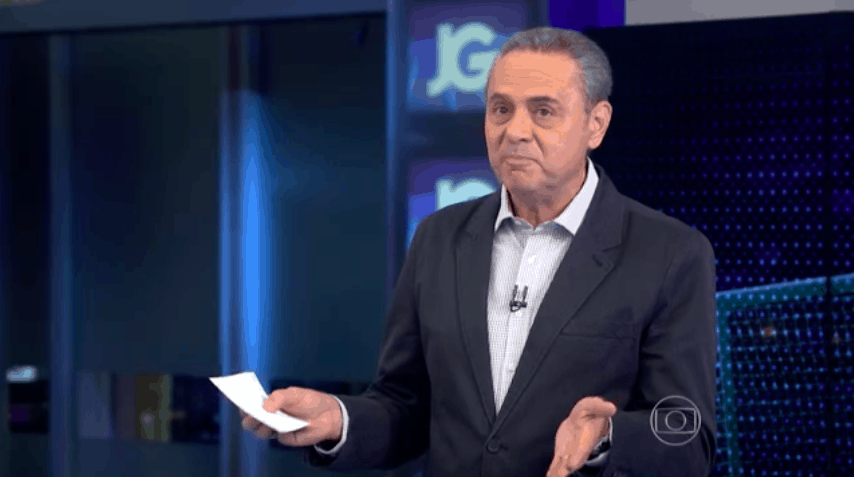 Luís Roberto é substituído às pressas em transmissão da Globo
