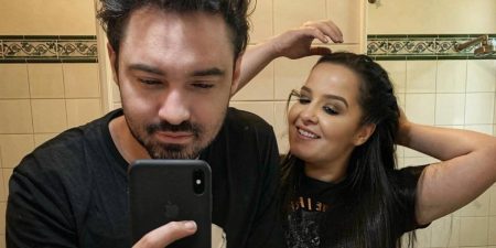 Fernando Zor mostra momento íntimo na cozinha com Maiara