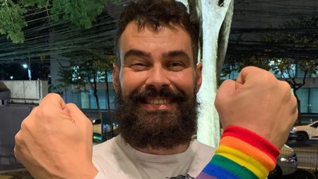 Carmo Dalla Vecchia rebate ataque homofóbico envolvendo seu filho e dá lição de moral