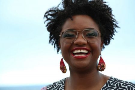 Ex-“The Voice Brasil”, Ellen Oléria mostra primeira filha com a esposa