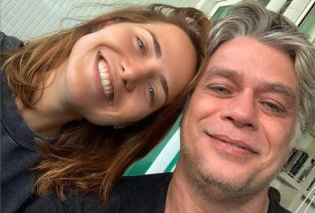 Fábio Assunção entrega sexo do bebê de Letícia Colin na web