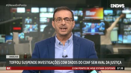 Jornalista da GloboNews aparece rebolando em telejornal ao vivo