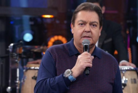 Justiça determina volta de câmera do Faustão demitido durante tratamento