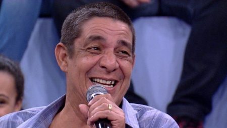 Zeca Pagodinho aparece andando de ônibus e anima fãs