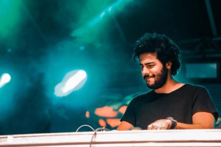 Após habeas corpus, DJ participa do cruzeiro de Wesley Safadão
