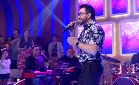 Padre Fábio de Melo choca fãs ao cantar e dançar forró no “Encontro”