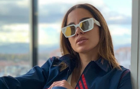 Anitta toma decisão surpreendente sobre sua carreira e revela novidades