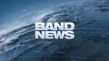 Jornalista da BandNews tem crise de tosse ao vivo e reação surpreende