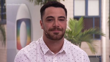 Felipe Titto começa a gravar “A Dona do Pedaço” com Caio Castro