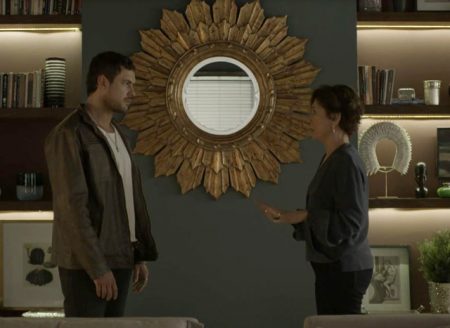 “A Dona do Pedaço”: Chiclete salva Vivi e recebe pedido de desculpas de Beatriz