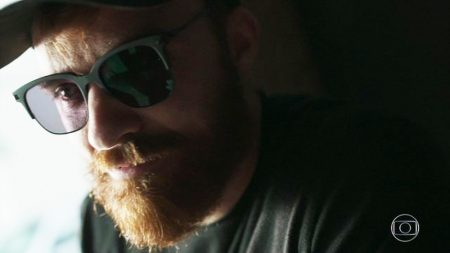 “Órfãos da Terra”: Robson sofre atentado e promete se vingar de Dalila
