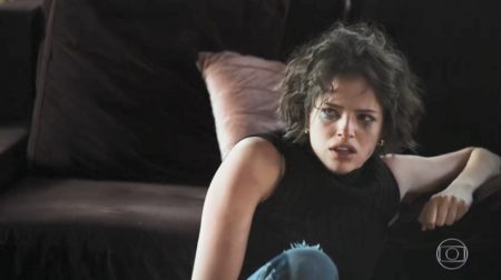Maria da Paz dá surra em Jô, em “A Dona do Pedaço”, e vira assunto na web