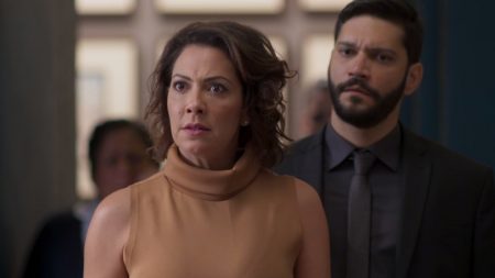 “Bom Sucesso”: Nana chega em casa, encontra Paloma e gera climão