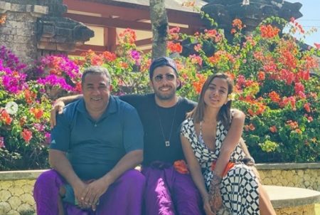 Pedro Scooby e pai de Anitta aparecem juntos em live e demonstram intimidade