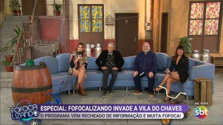 “Fofocalizando” homenageia “Chaves” com Lívia e Mara aos tapas