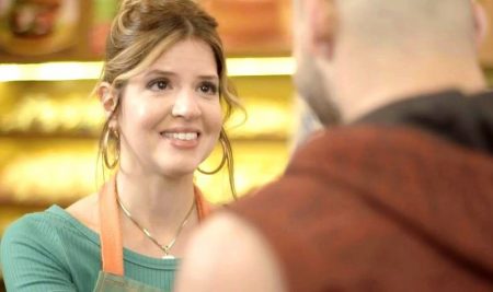“Malhação”: Madureira surpreende Carla com pedido de noivado
