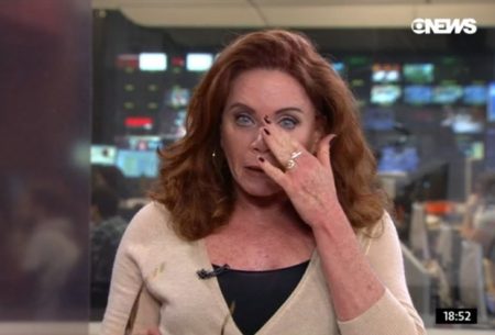 Apresentadora da GloboNews chora após matéria e desabafa na web