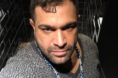 Evandro Santo revela abuso sexual sofrido na adolescência