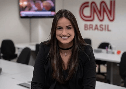 CNN Brasil publica foto rara de Mari Palma nos tempos da faculdade