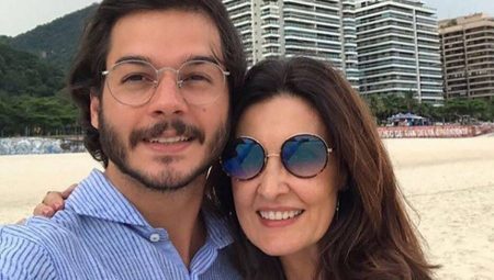 Fátima Bernardes beija Túlio Gadelha e divulga fotos inesperadas