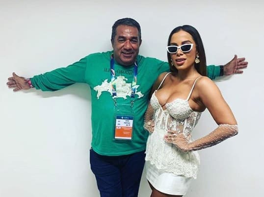 Pai de Anitta está vivendo affair nas redes sociais com Luiza Ambiel