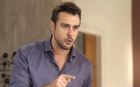 “Malhação”: Joaquim se irrita durante briga e grita com Filipe