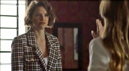“A Dona do Pedaço”: Fabiana enfrenta Josiane, que perde a cabeça