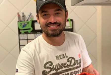 Fernando Zor celebra recuperação após problema de saúde e volta aos palcos