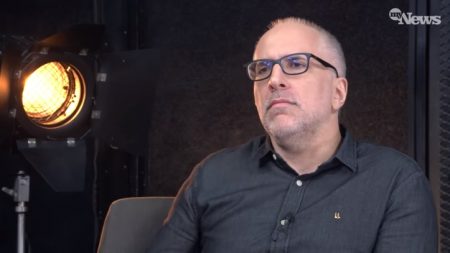 Antonio Tabet rebate a Record após emissora detonar o Porta dos Fundos