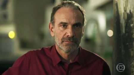 “Órfãos da Terra”: Elias pede perdão a Helena pelos erros do passado