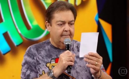 Faustão detona produção após erro duplo no “Domingão”