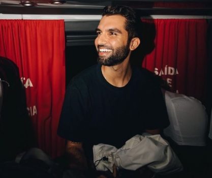 Após criar conta em site adulto, Silva termina namoro com estilista