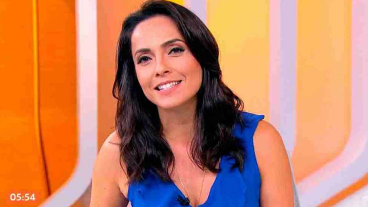 Izabella Camargo retorna ao trabalho na Globo e comemora mudança