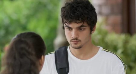 Bom Sucesso: Vicente termina o namoro com Gabriela
