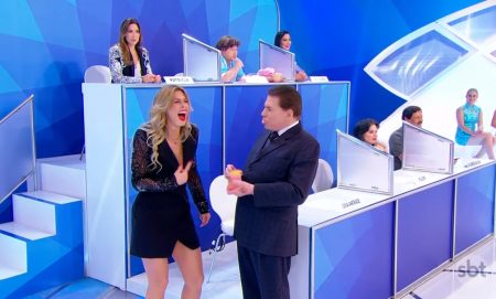 Silvio Santos detona Lívia Andrade, que reage e o chama de “cavalo”