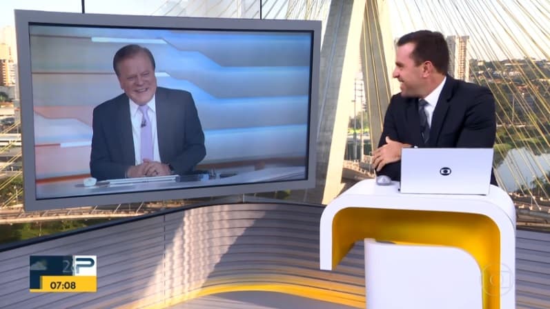 Globo lembra desafio entre Chico Pinheiro e Pelé e emociona jornalista ao vivo