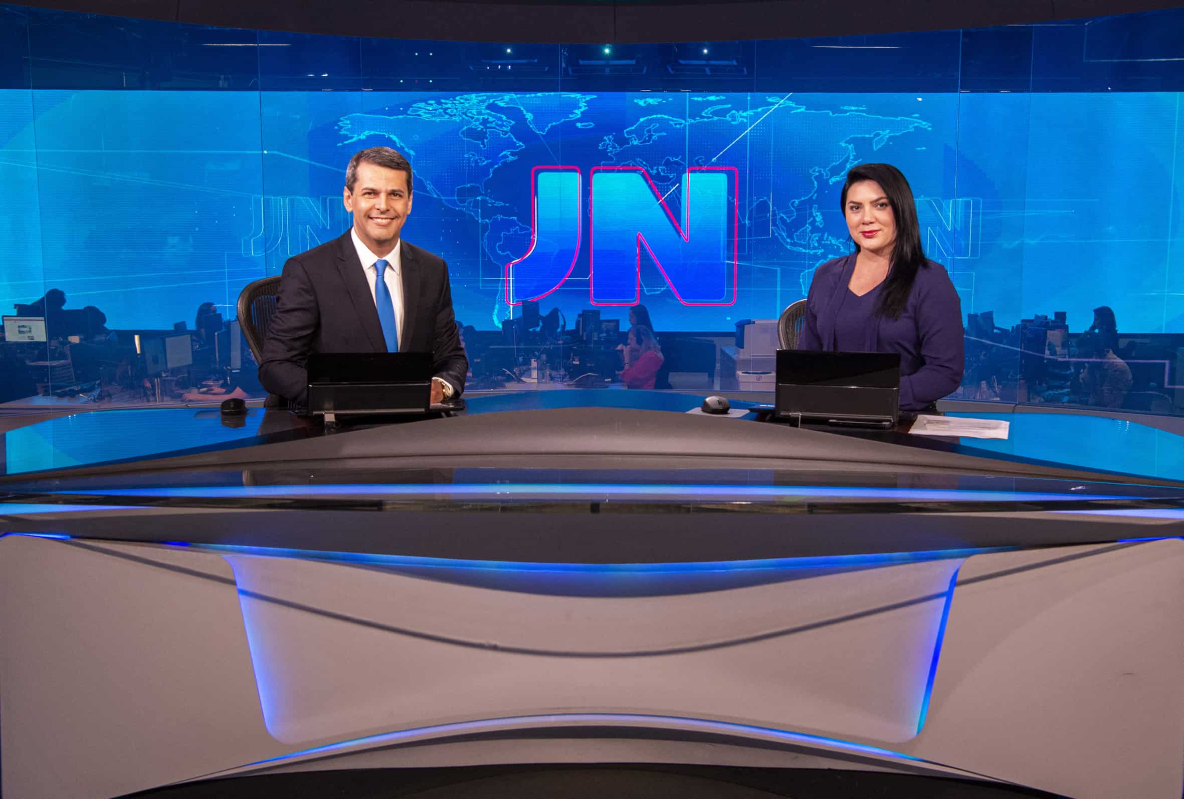 Jornalistas de Manaus e Brasília apresentam JN neste sábado