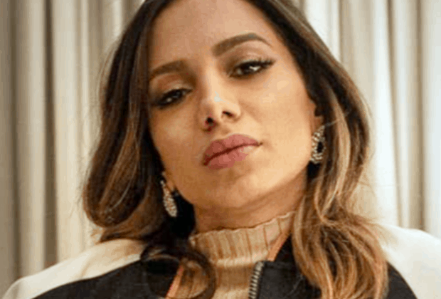 Anitta convida atração do Rock in Rio para festinha em sua mansão