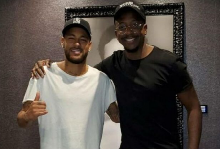 Mumuzinho compartilha encontro na mansão de Neymar em Paris