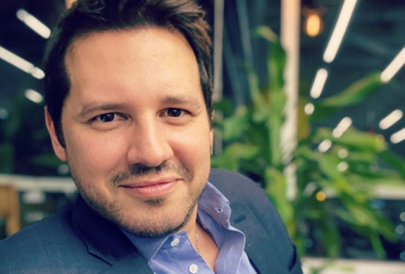 Dony De Nuccio esclarece saída da Globo e admite contato com o SBT