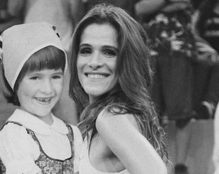 Famosos compartilham fotos antigas no Dia das Crianças e derretem a web