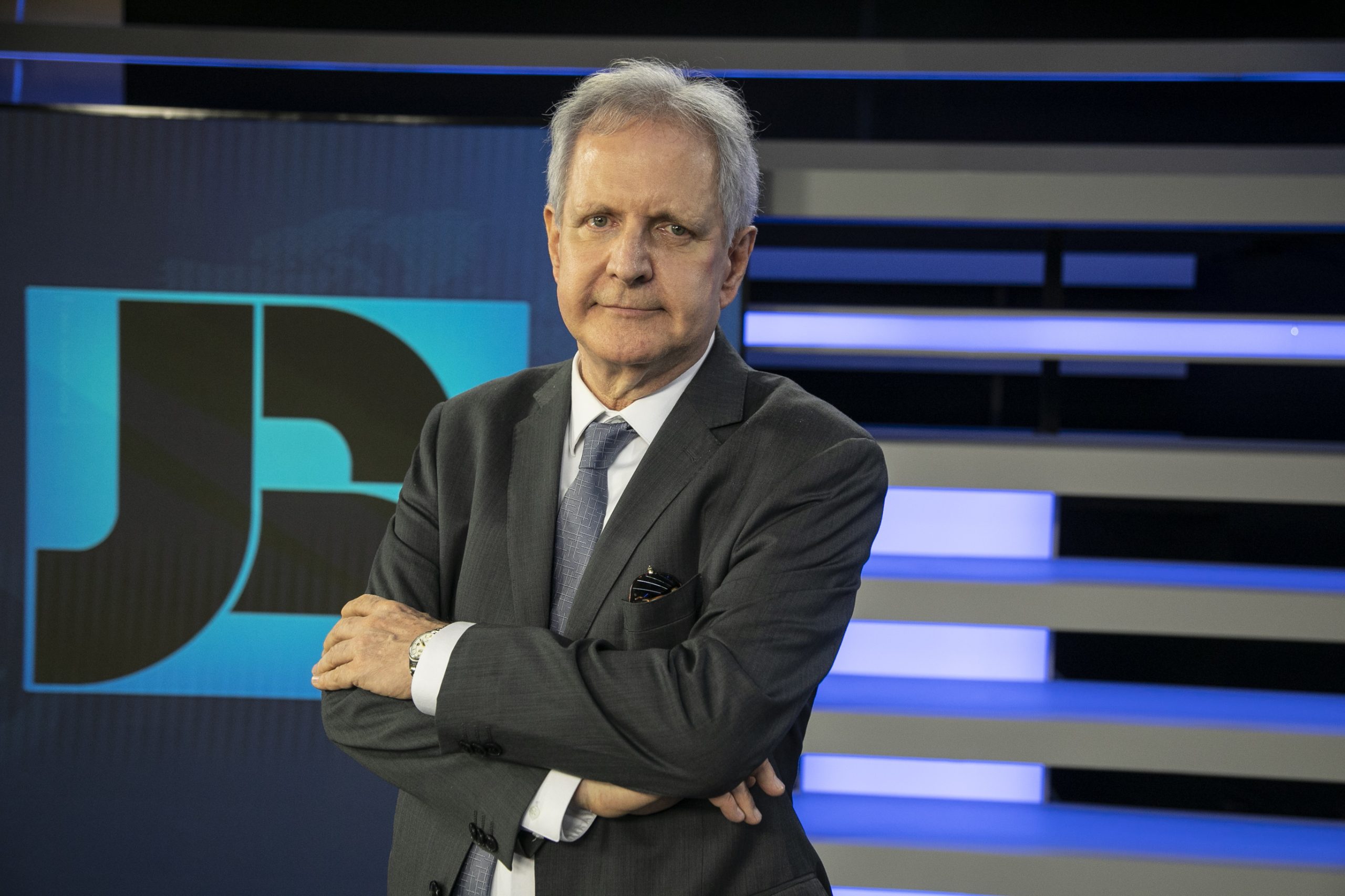 Augusto Nunes deixa a Record News dois dias após assumir telejornal