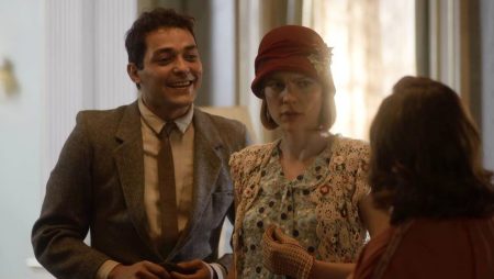 Éramos Seis: Olga apresenta Zeca a Emília, que faz revelação