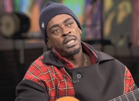 Seu Jorge se posiciona, nega ter apoiado Jair Bolsonaro e desabafa