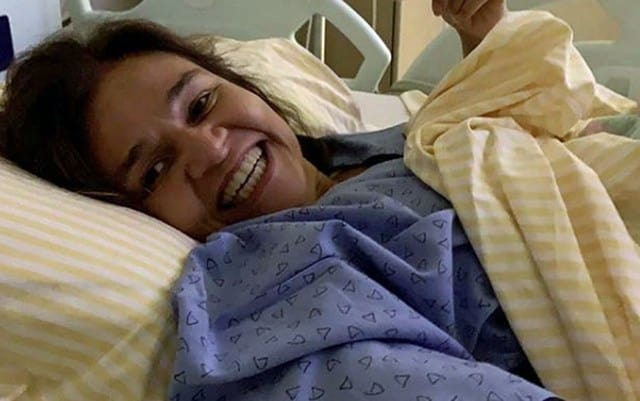 Internada, Cláudia Rodrigues apresenta melhoras em hospital