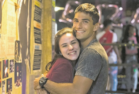 Giovanna Ríspoli fala sobre Malhação e par romântico com Hugo Moura