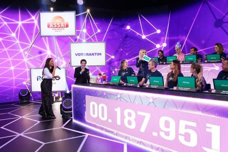 Ivete ataca de fofoqueira e Eliana revela detalhe do visual no Teleton