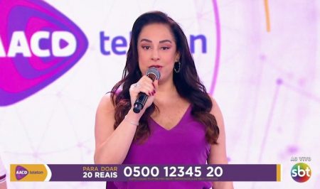 Silvia Abravanel entra reclamando no Teleton 2019 e internet não perdoa