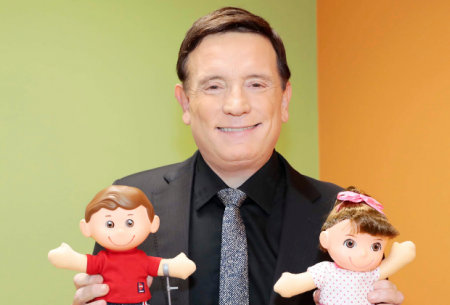 Roberto Cabrini celebra 10 anos de SBT e comenta relação com CNN Brasil
