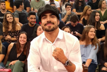 Com beijo de Caio Castro para Grazi, Altas Horas emplaca boa audiência